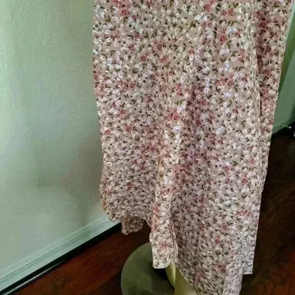 FLORAL DRESS WISHLIST DITSY HANDKERCHIEF MAUVE MEDIUM - Picture 11 of 11